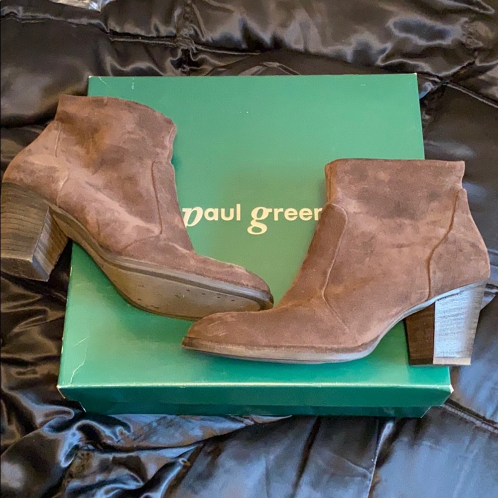 Paul Green Beautiful Brown Suede Booties